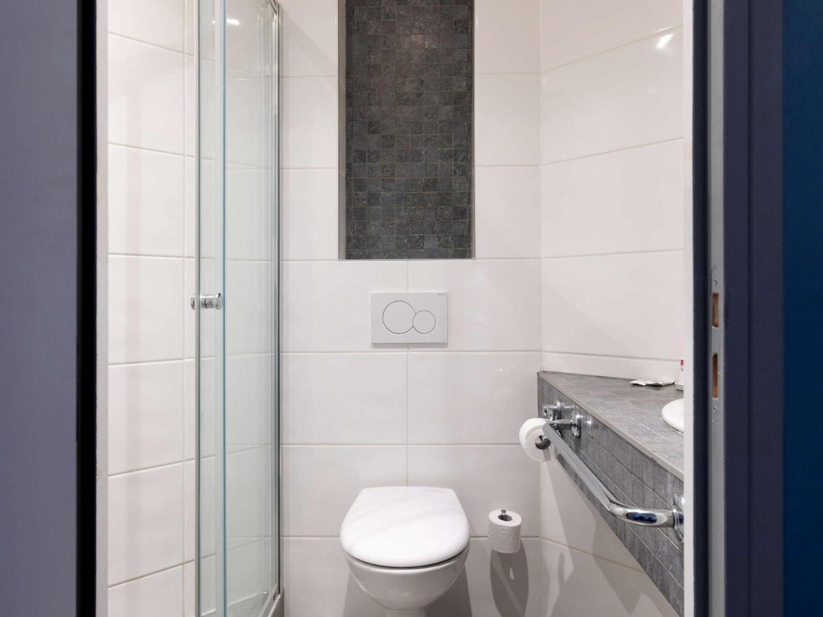 Hotel Ibis Budget Lyon Isle D'Abeau Saint-Quentin-Fallavier Exterior foto