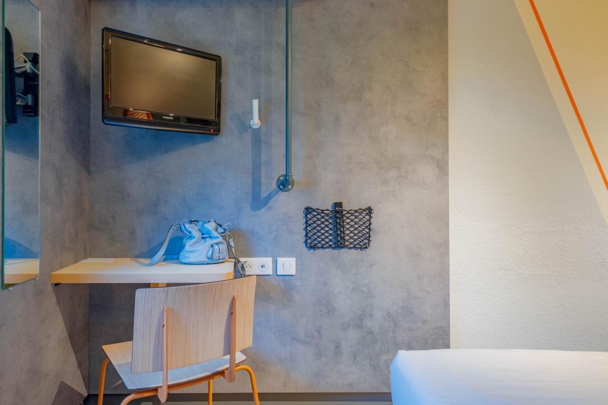 Hotel Ibis Budget Lyon Isle D'Abeau Saint-Quentin-Fallavier Exterior foto